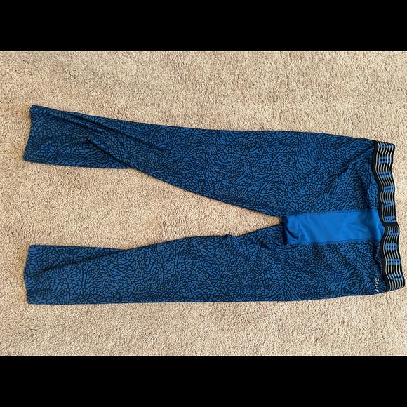 Jordan DriFit Leggings, Blue/Blk NWOT, Size L - Picture 4 of 4
